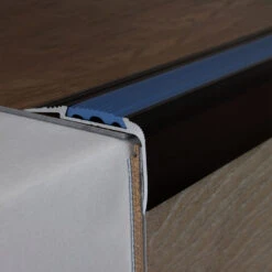 Nez De Marche | Cornière 27 Mm X 58 Mm | Aluminium Anodisé -Maison Décorer Magasin AUER0081 bronze dunkel4 2021