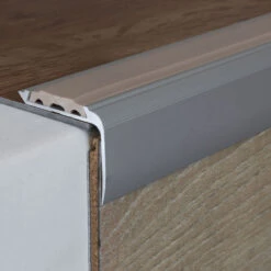 Nez De Marche | Cornière 27 Mm X 40 Mm | Aluminium Anodisé