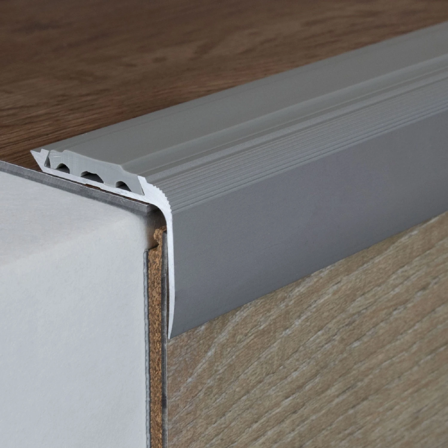 Nez De Marche | Cornière 27 Mm X 40 Mm | Aluminium Anodisé 2 Nez De Marche | Cornière 27 Mm X 40 Mm | Aluminium Anodisé – Image 2