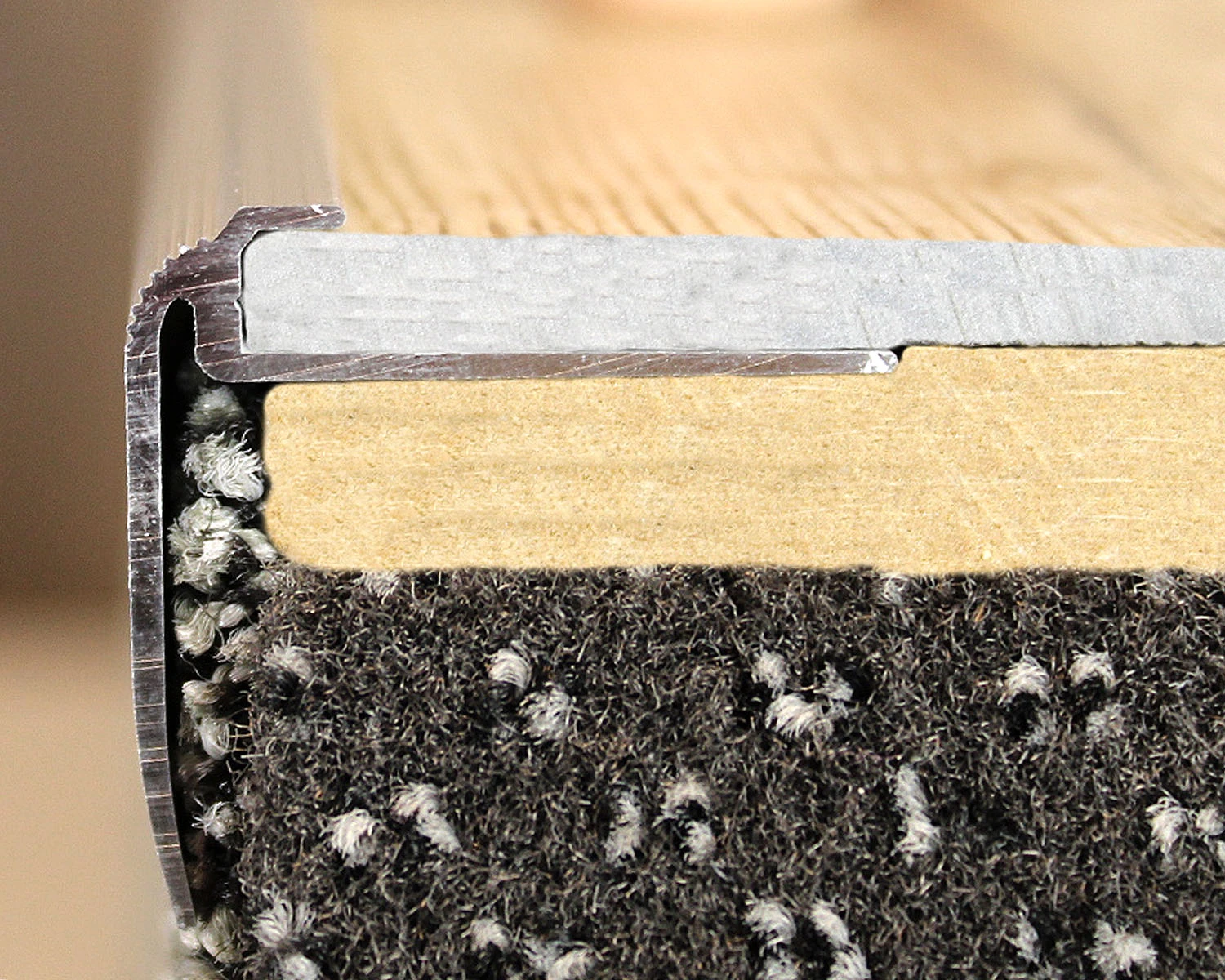 Profilé De Finition à Emboîter Avec Nez Pour Sol Design | Alu Anodisé | à Visser 2 Profilé De Finition à Emboîter Avec Nez Pour Sol Design | Alu Anodisé | à Visser – Image 2